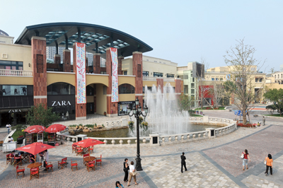 lifestyle shopping centers