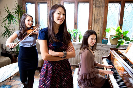 Amy Chua and her two daughters