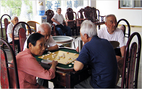 Chinese elderly in a Nanjing home. Photo from The New York Times