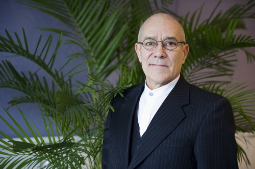 Dr. Alan Mease encourages happiness in the home