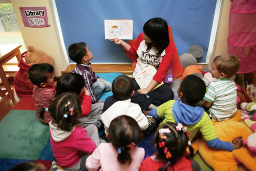 Story time at Ivy Bilingual School