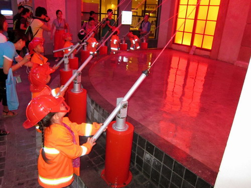 EE city. Photos by Christoper Lay