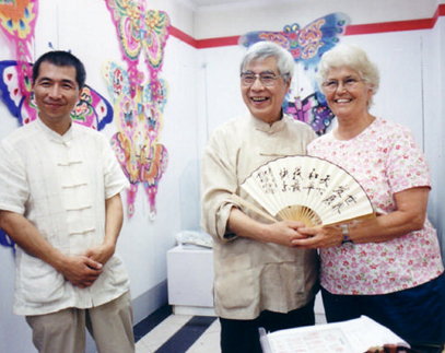 The delicate art of making traditional Chinese fans and kites with CCC