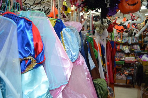 Kids' costumes at Ri Yue Xing Kuanghuan in Hongqiao