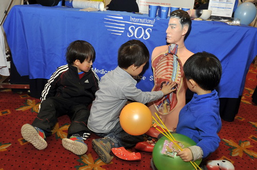 Putting all the pieces together at International SOS' booth