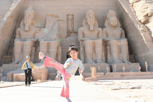 Everybody loves kung fu traveling