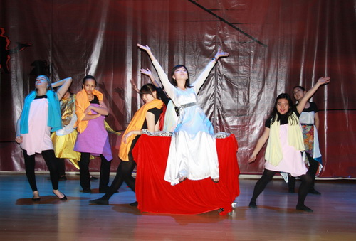 YCIS students stage a triumphant rendition of the musical Aida