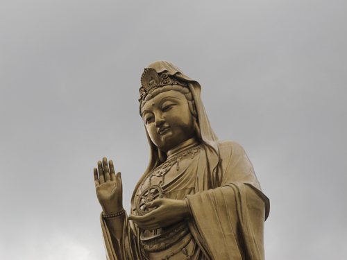 Nan Hai Guan Yin's serene visage. Photo by Jerry Chan