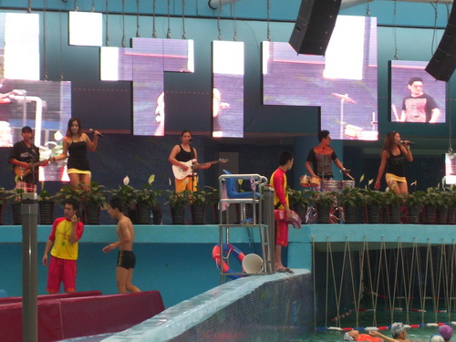 The water park house band. Photo by Lauren McCarthy